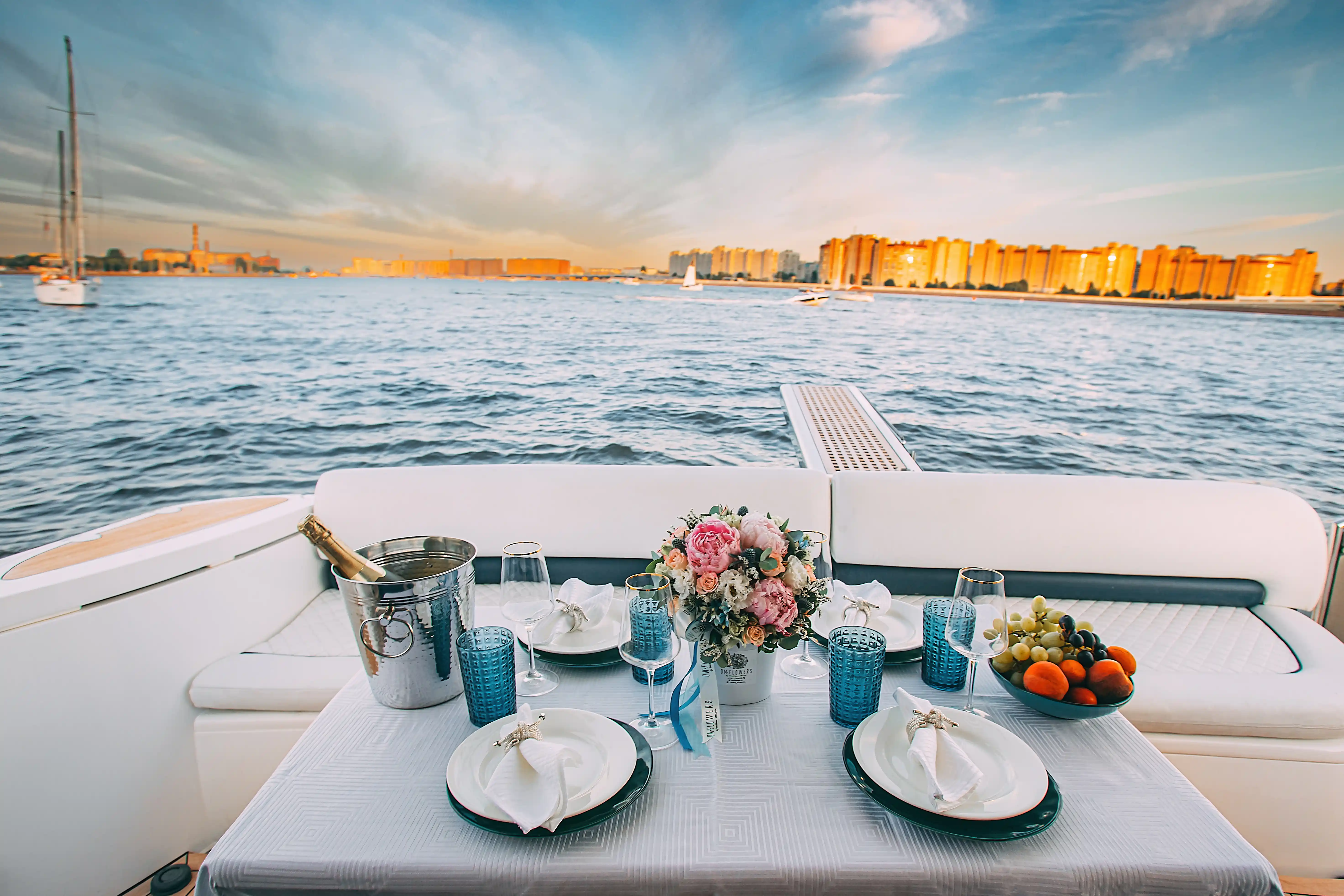 Яхта Princess 57 Esperanza image- 10